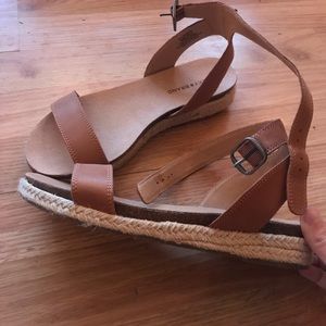 Lucky Brand Sandals